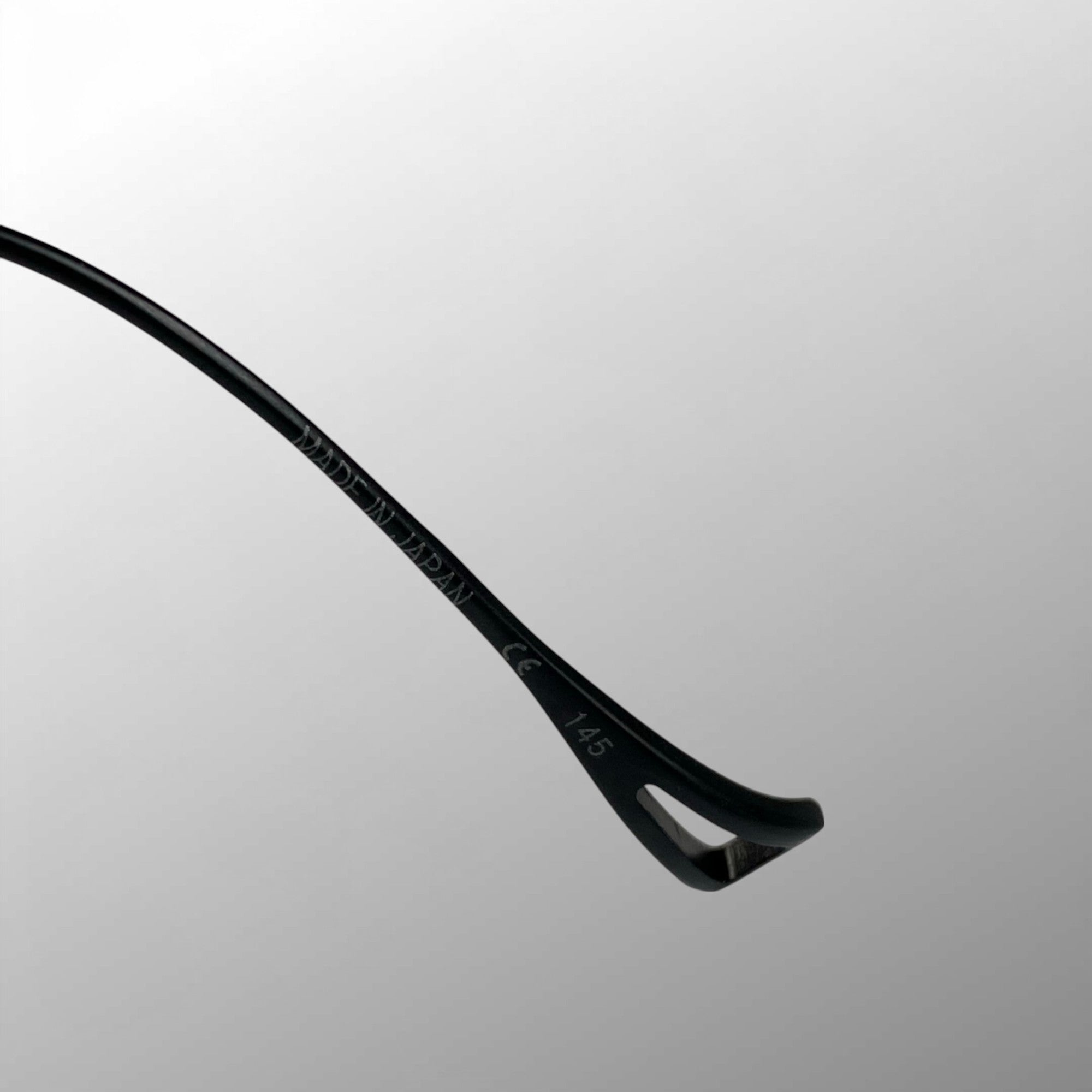 【未使用級】 ISSEY MIYAKE × 金子眼鏡 イッセイミヤケ / HEXAGON Ⅸ サングラス ライトブラックレンズ 50□20