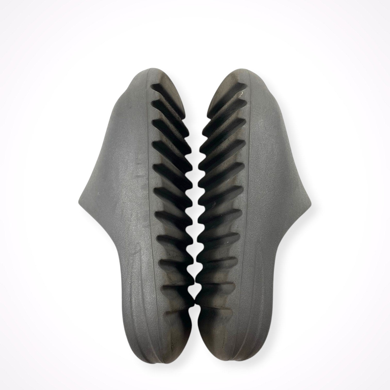 YEEZY × ADIDAS / Yeezy Slide グレーブラック SIZE：US8(26.5cm程度)