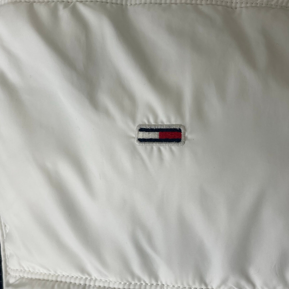 TOMMY JEANS / インサレーションジャケット 参考定価：32,000程度 SIZE:M