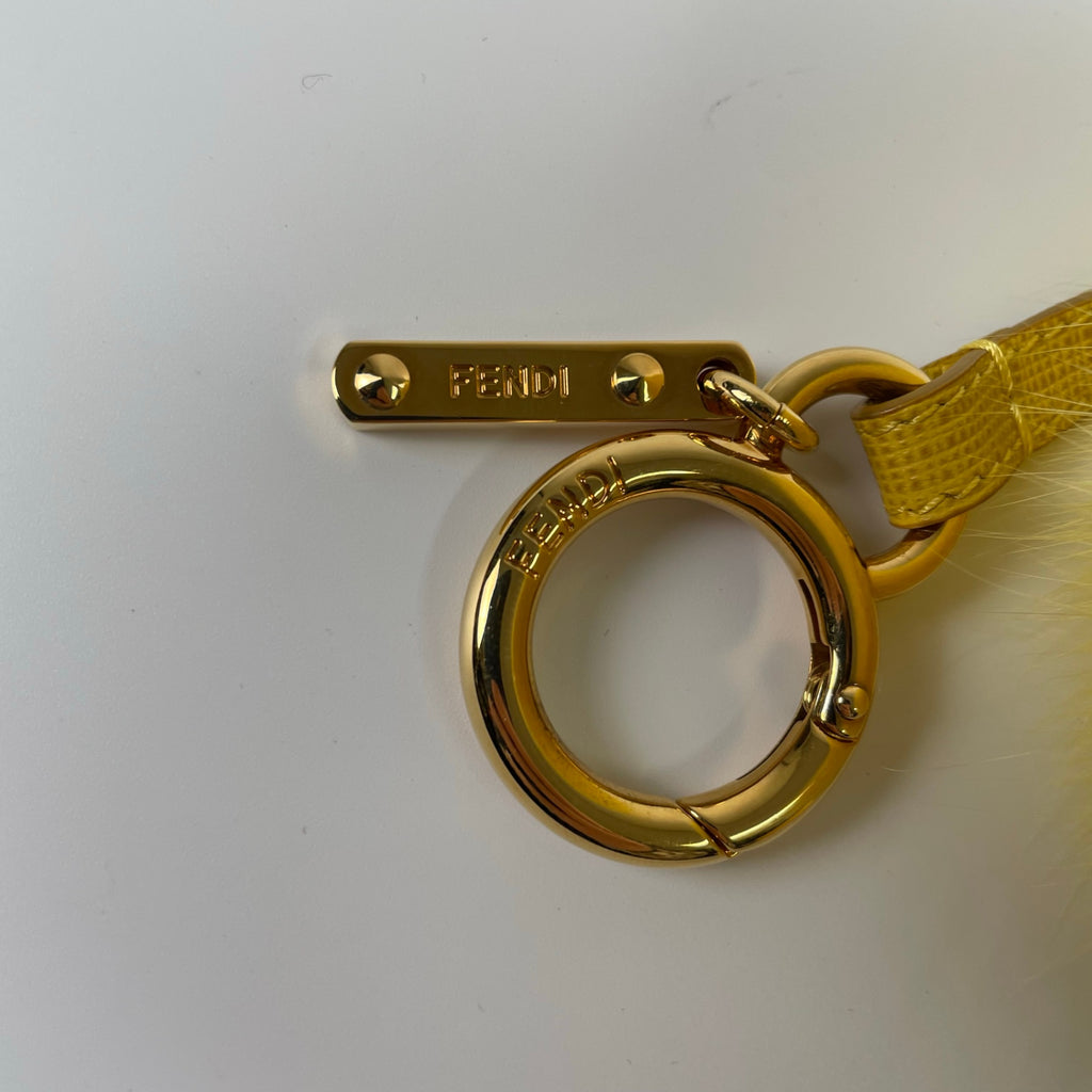 FENDI フェンディ / フォックスファー ポンポンチャーム イエロー 箱付 美品 参考定価：100,000程度