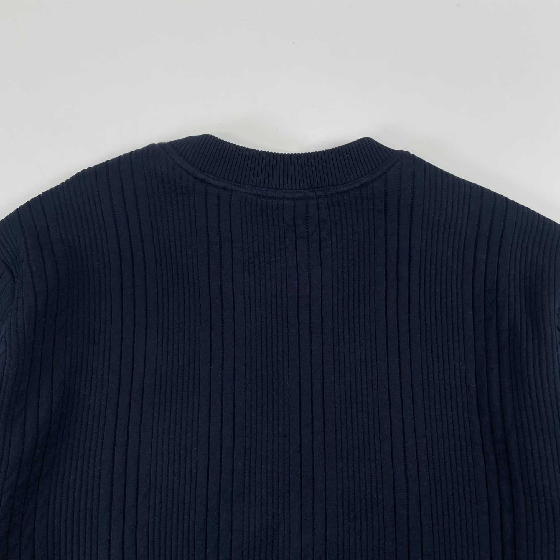 LOUIS VUITTON / エンボスロゴスウェット 参考定価：230,000程度 SIZE:M