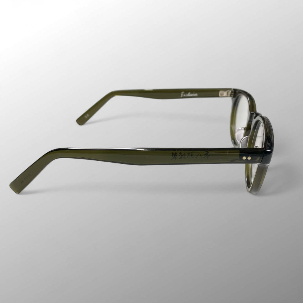 金子眼鏡 × 泰八郎謹製 【手造】シリーズ / EXCLUSIVE セルロイド ウェリントン ノー芯 カーキ 度なしクリアレンズ入り E-11 参考定価：40,000程度