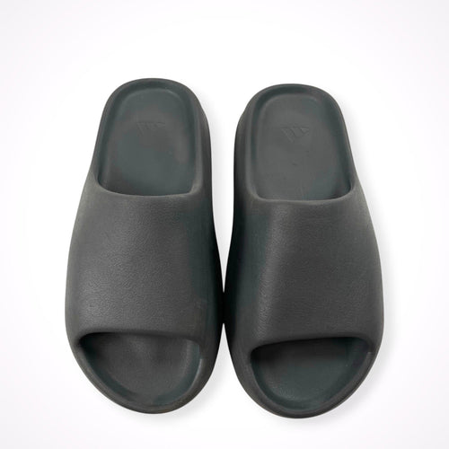 YEEZY × ADIDAS / Yeezy Slide グレーブラック SIZE：US8(26.5cm程度)