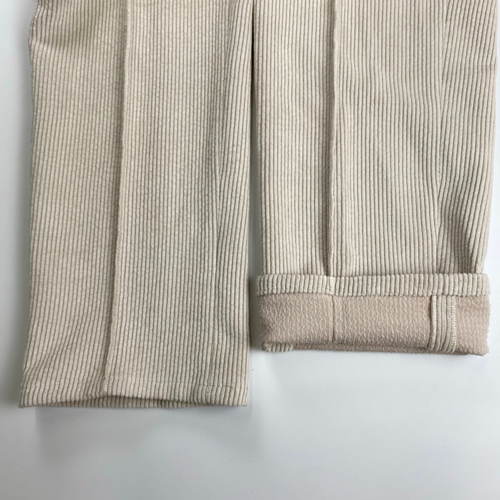 giabsarchivio ジャブスアルキヴィオ / MASACCIO コーデュロイスラックス 参考定価：35,000程度 SIZE：48