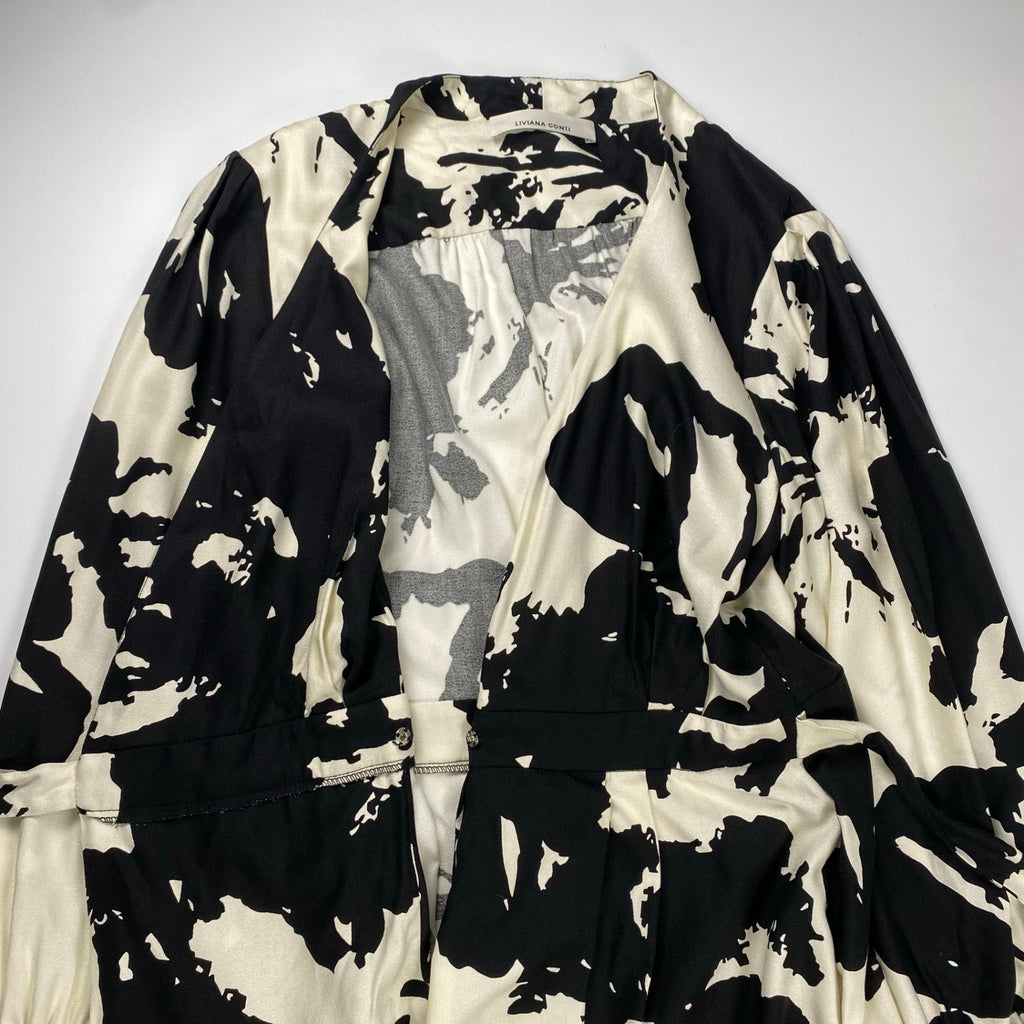 LIVIANA CONTI リビアナ コンティ / 総柄カシュクールワンピース ホワイト×ブラック 参考定価：45,000程度 SIZE:38