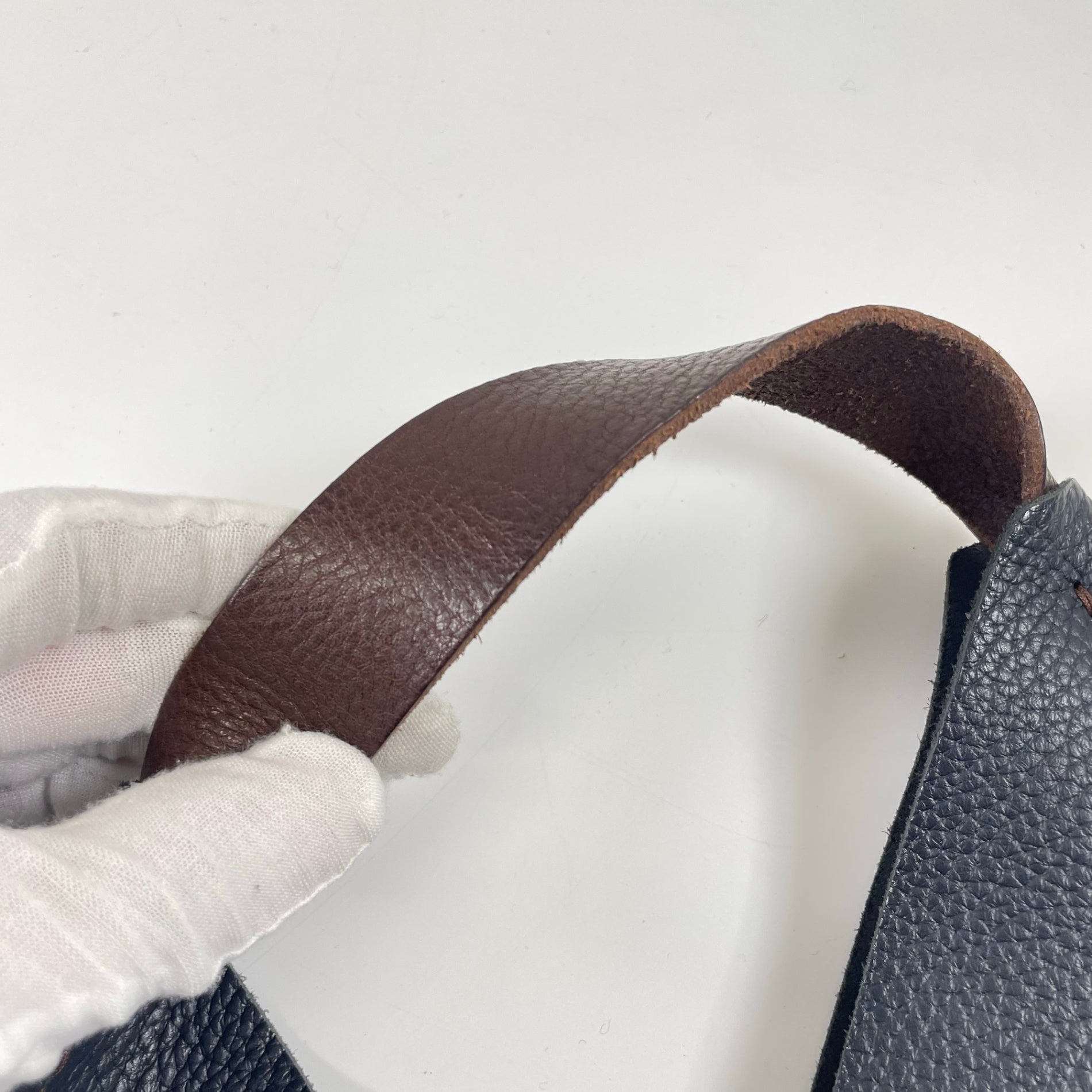 Hender Scheme / triangle bag 美品 シュリンクレザー ネイビー