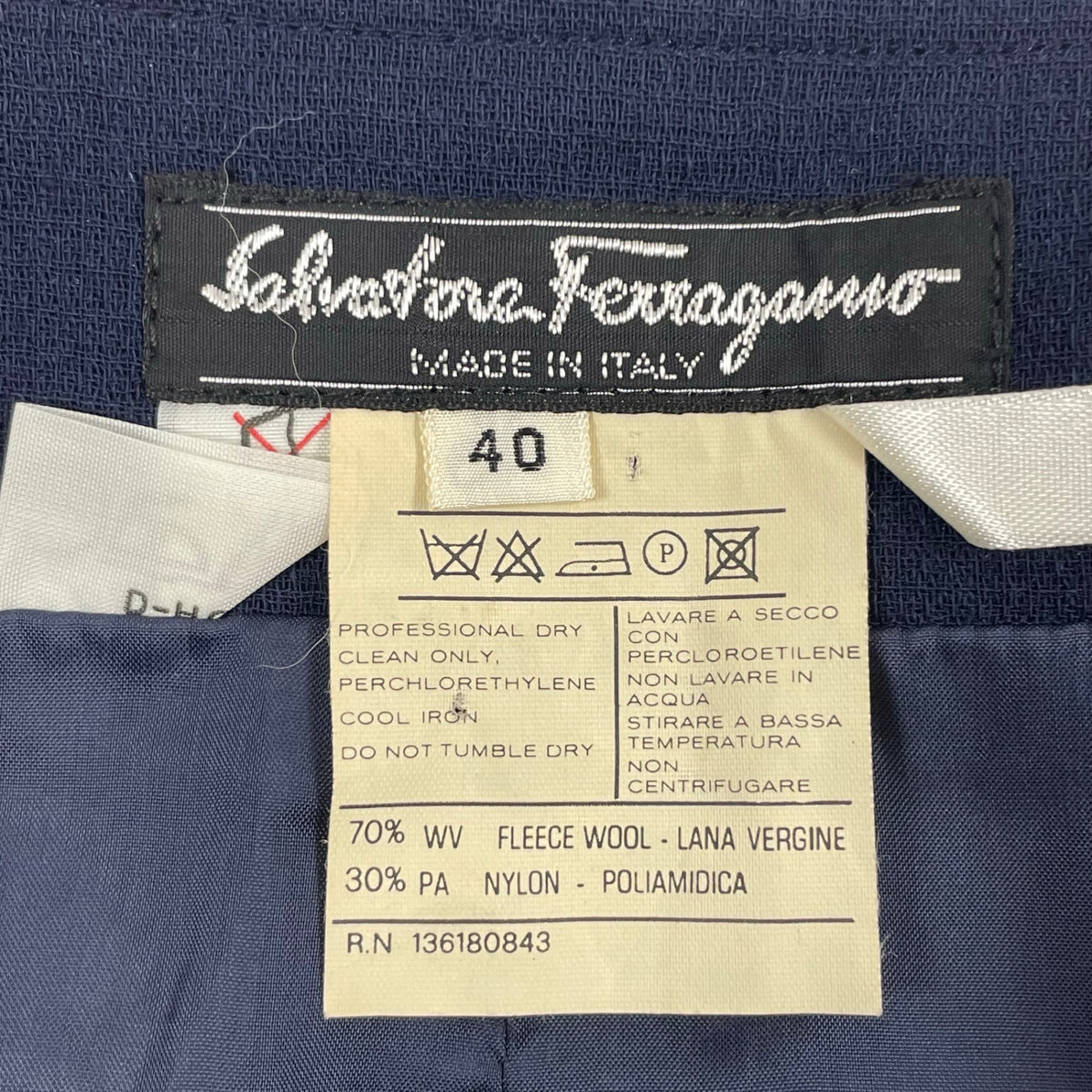Salvatore Ferragamo / ヴィンテージデザインスカート 参考定価：90,000程度 SIZE:40