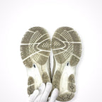 New Balance / 2002Rスニーカー 参考定価：20,000+tax SIZE:23cm