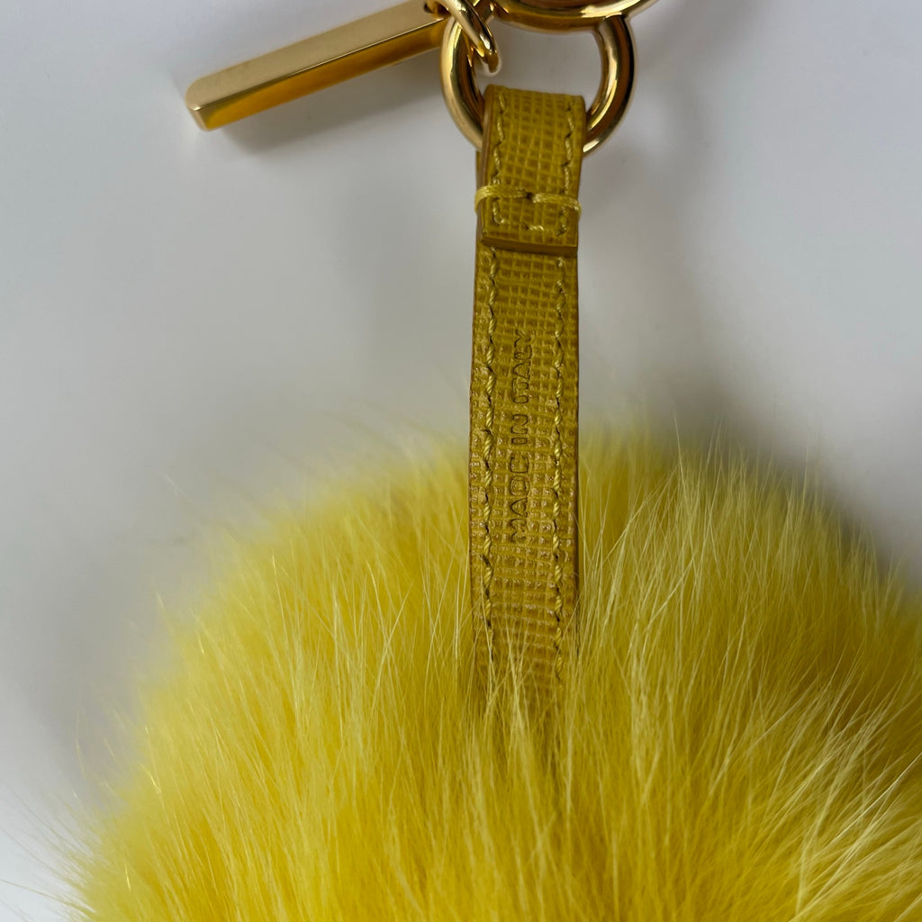 FENDI フェンディ / フォックスファー ポンポンチャーム イエロー 箱付 美品 参考定価：100,000程度