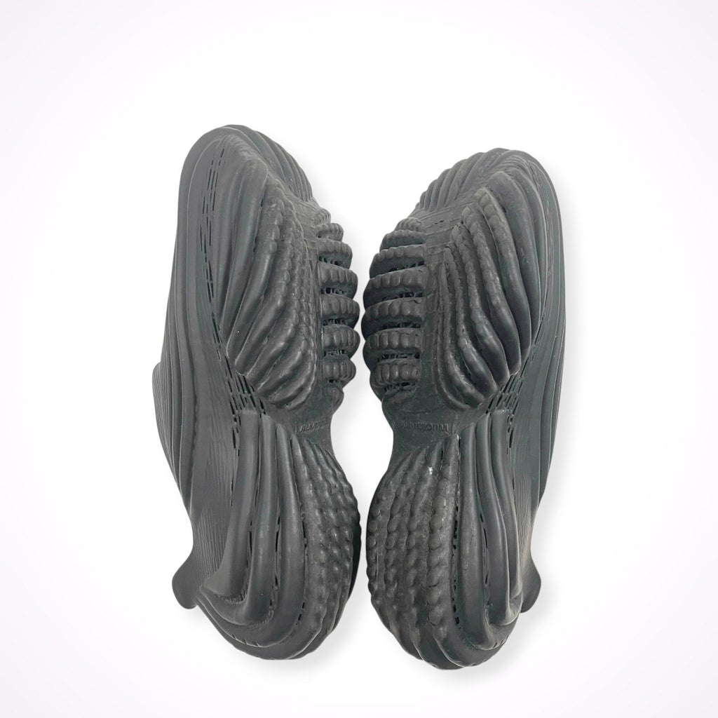 ALIVEFORM / ARMIS LOW ブラック 参考定価：54,200+tax SIZE：41