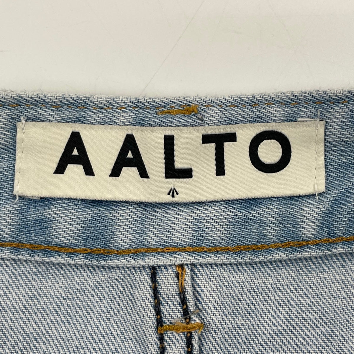 AALTO / タックワイドデニムパンツ 参考定価：55,000程度 SIZE:W68