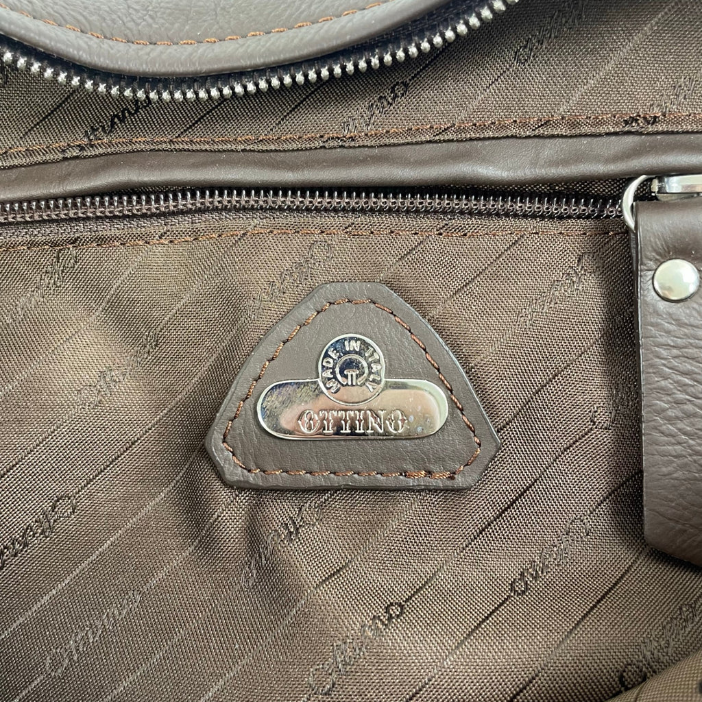 OTTINO / カーフレザーの2ウェイバッグ 極美品 現行品 参考定価：70,000+tax