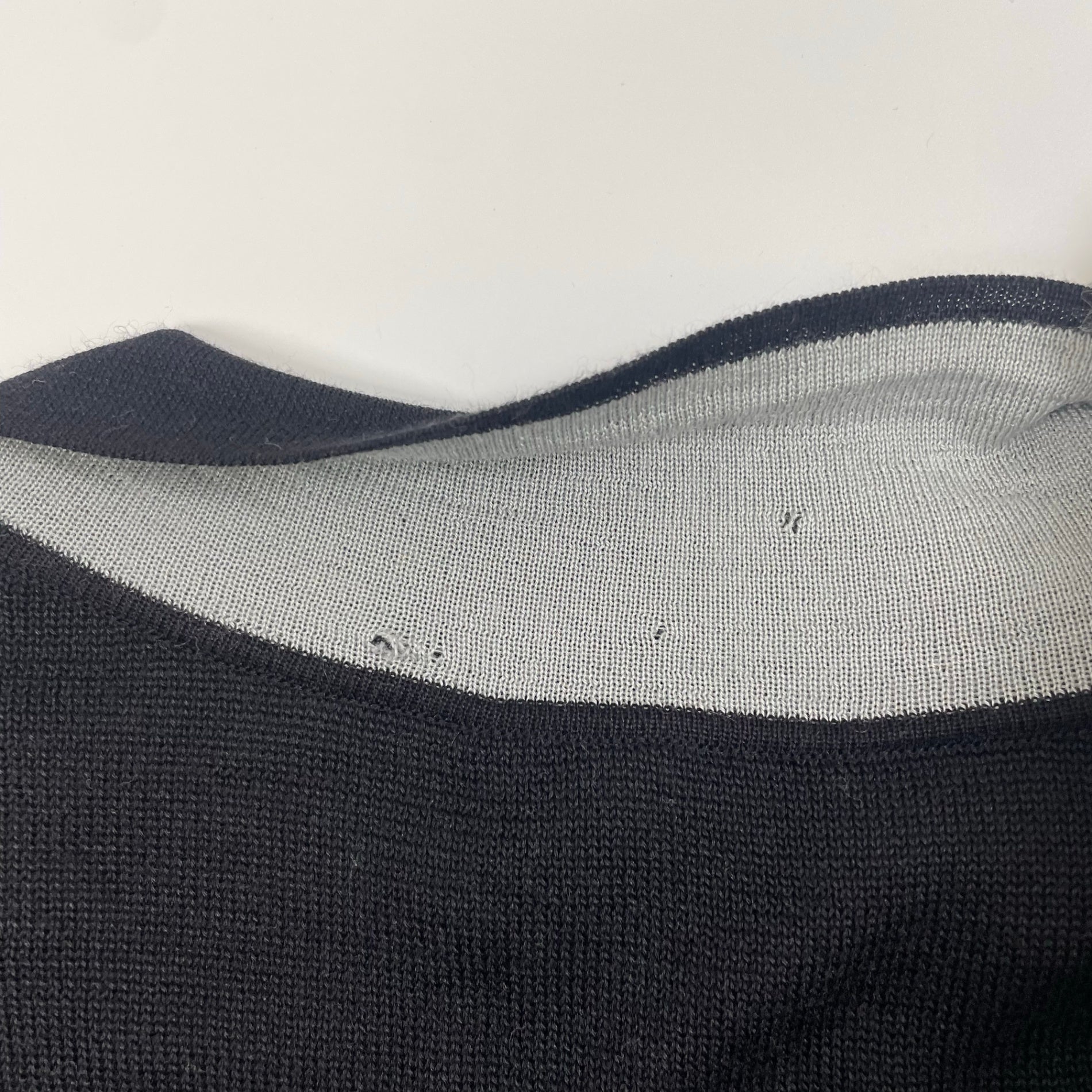 GIORGIO ARMANI ジョルジオ アルマーニ / シルクカシミヤノースリーブニット タグ付 参考定価：150,000程度 SIZE:42