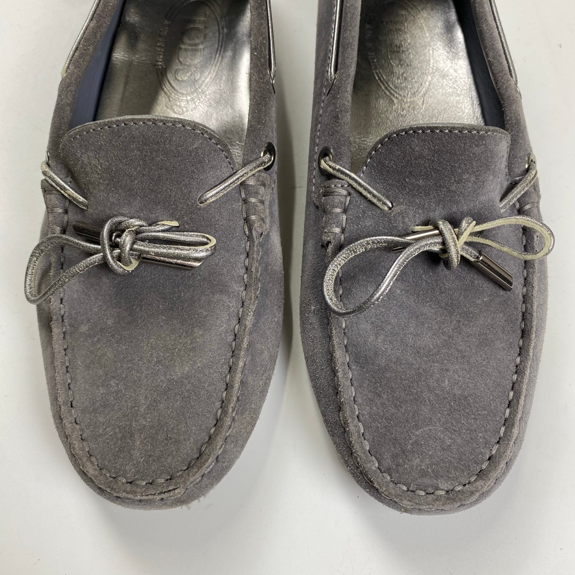 TOD'S トッズ / ドライビングシューズ グレー 参考定価：40,000程度 SIZE:37 1/2(24.5cm程度)