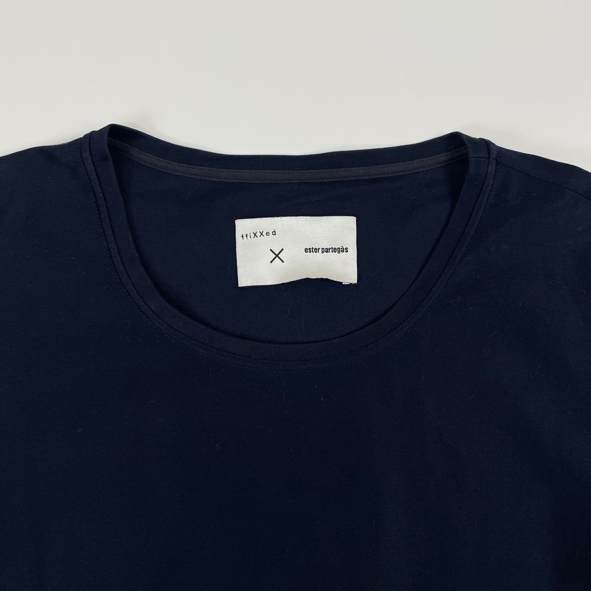 ffixxed studios × ester partegas フィックスストゥディオス エステル・パルテガス / ヘムボタンツイルTシャツ  参考定価：25,000程度 SIZE:L