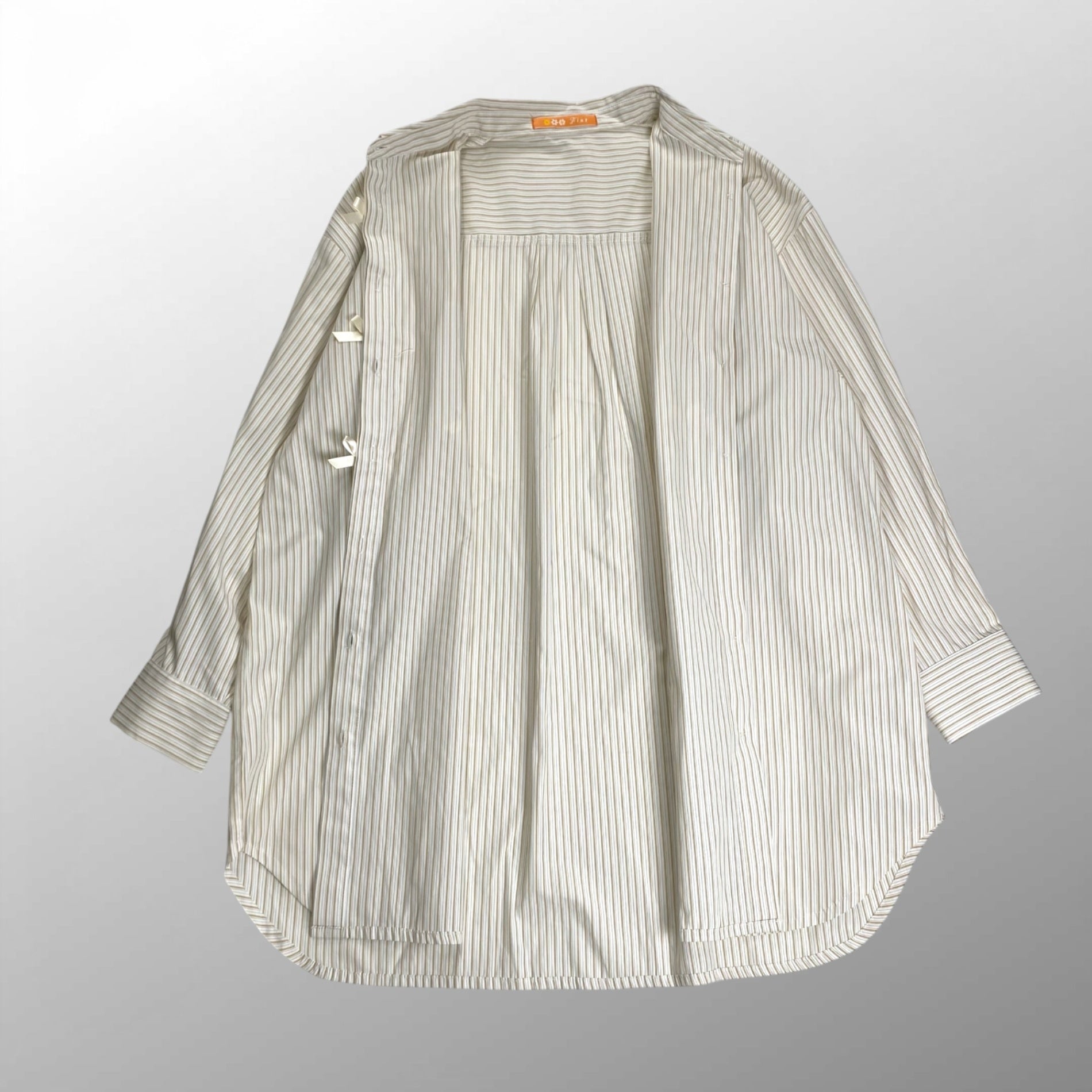 F i.n.t フィント / プチリボンストライプビッグシャツ ホワイト×ベージュ 参考定価：7,800+tax SIZE:FREE