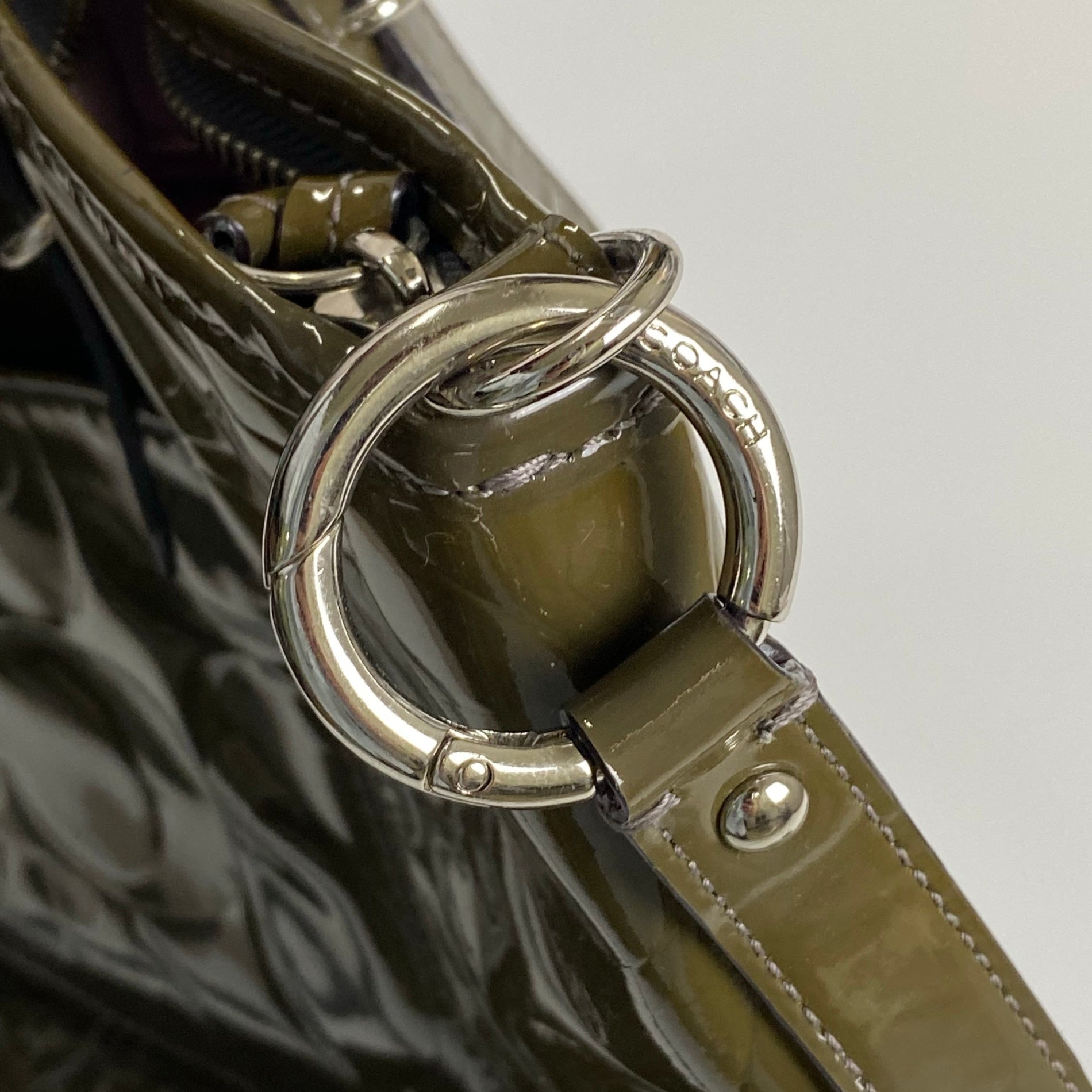 COACH コーチ / パテントレザー 2WAY トートバッグ ショルダーバッグ シグネチャーロゴ F18753 カーキ