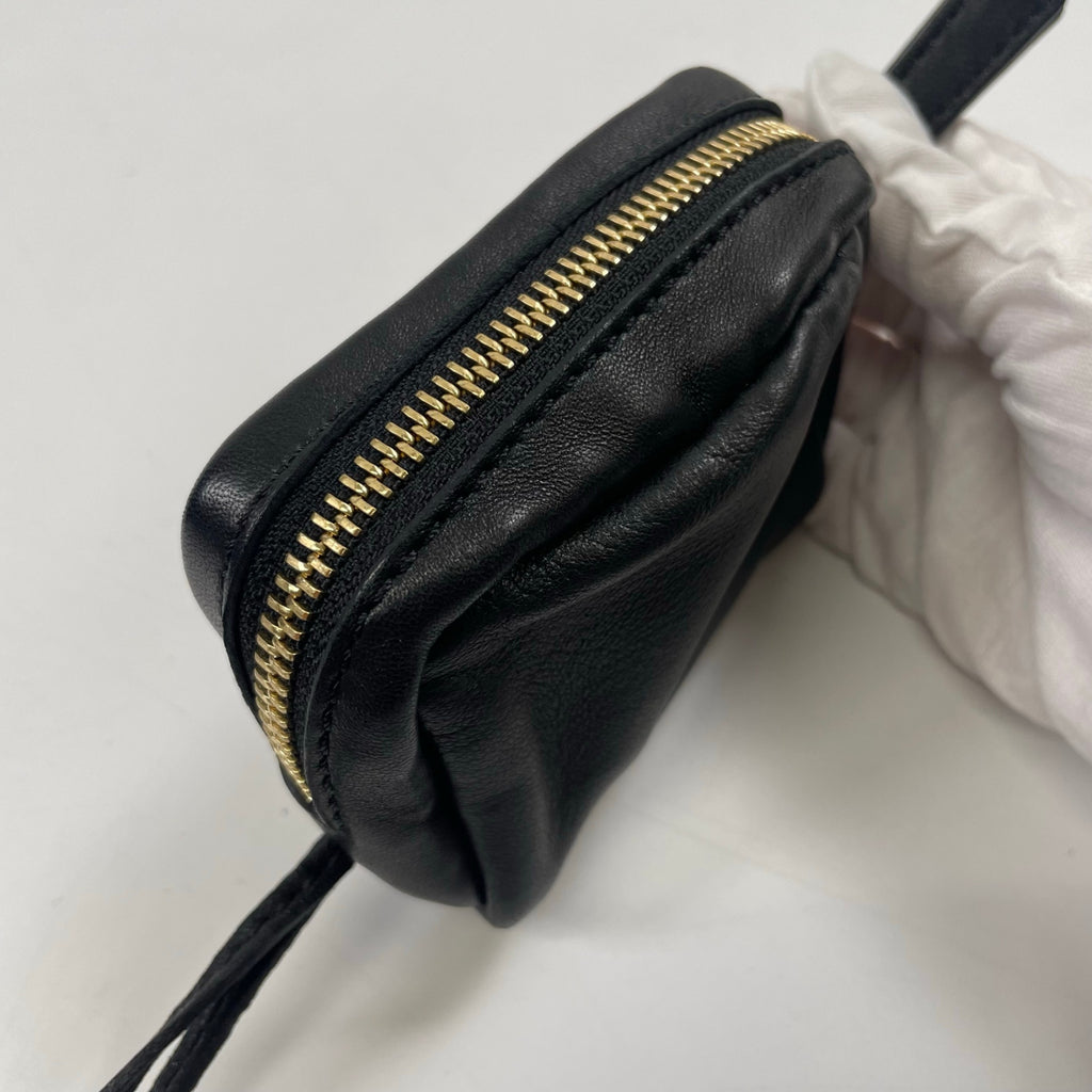 EMPORIO ARMANI / レザーミニポーチ 参考定価：32,000程度