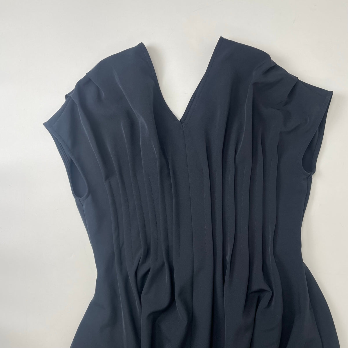 JENNE / タック立体ドレスワンピ 参考定価：25,000+tax SIZE:L