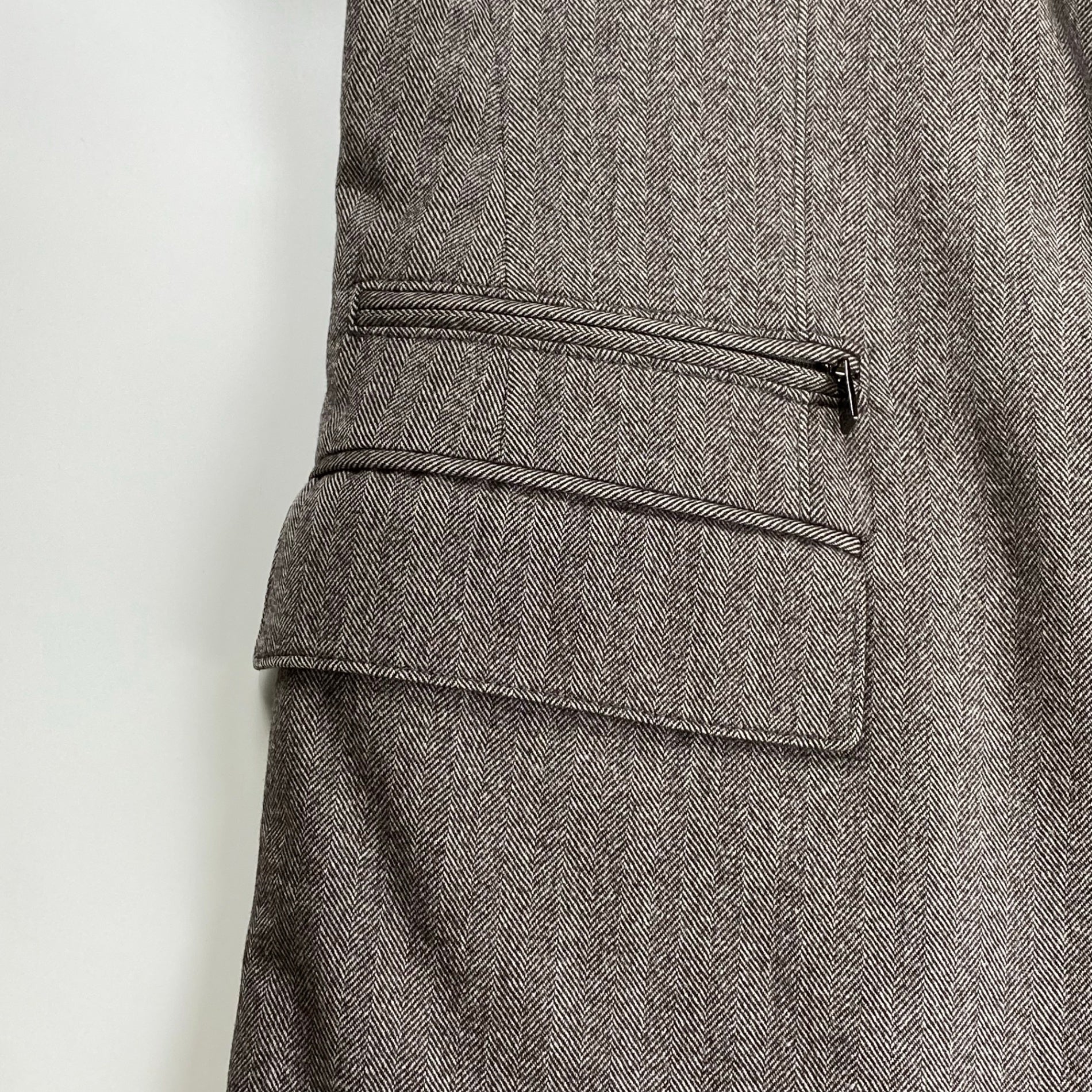 CORNELIANI コルネリアーニ / カシミヤ混 IDコート ヘリンボーン バージンウール使用 参考定価：300,000程度 SIZE:48（L程度）