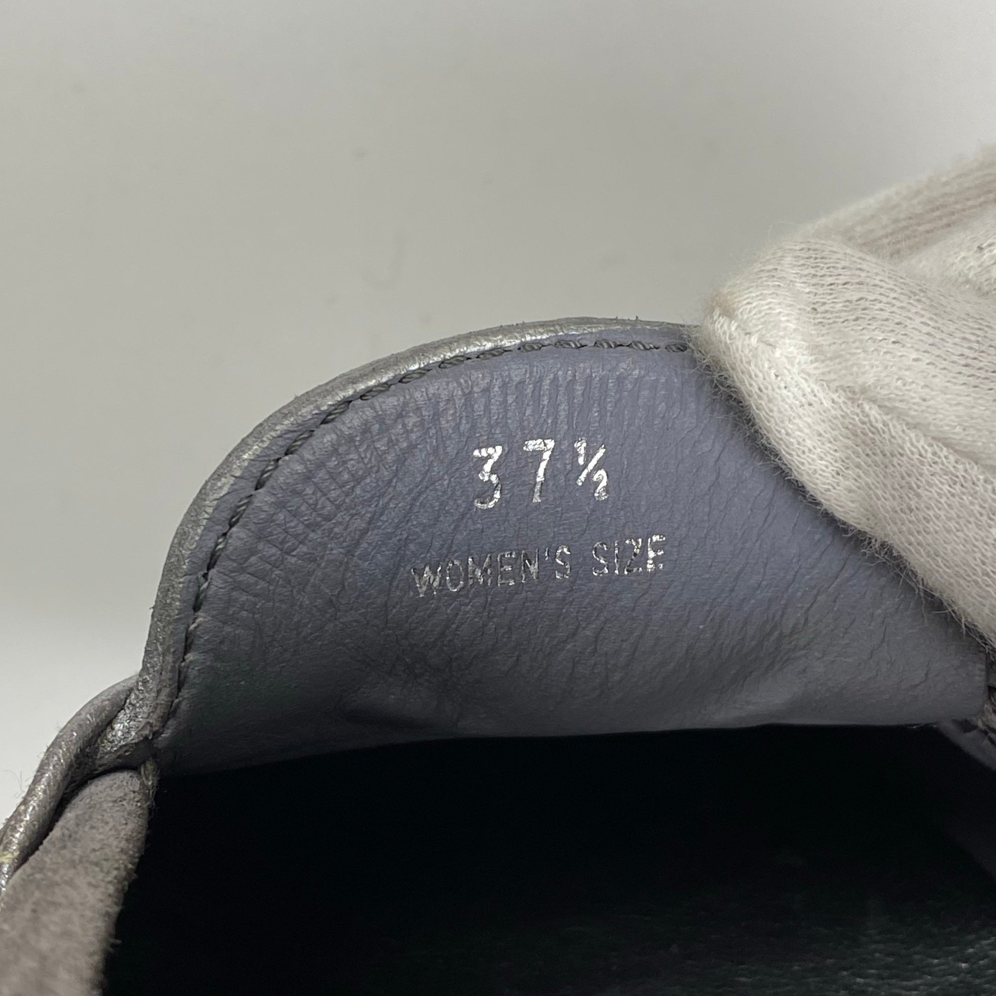 TOD'S トッズ / ドライビングシューズ グレー 参考定価：40,000程度 SIZE:37 1/2(24.5cm程度)