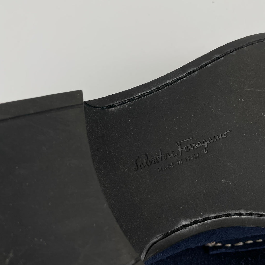 SALVATORE FERRAGAMO サルバトーレ フェラガモ / スウェードローファー ネイビー 極美品 参考定価：70,000程度 SIZE：9(27cm程度)