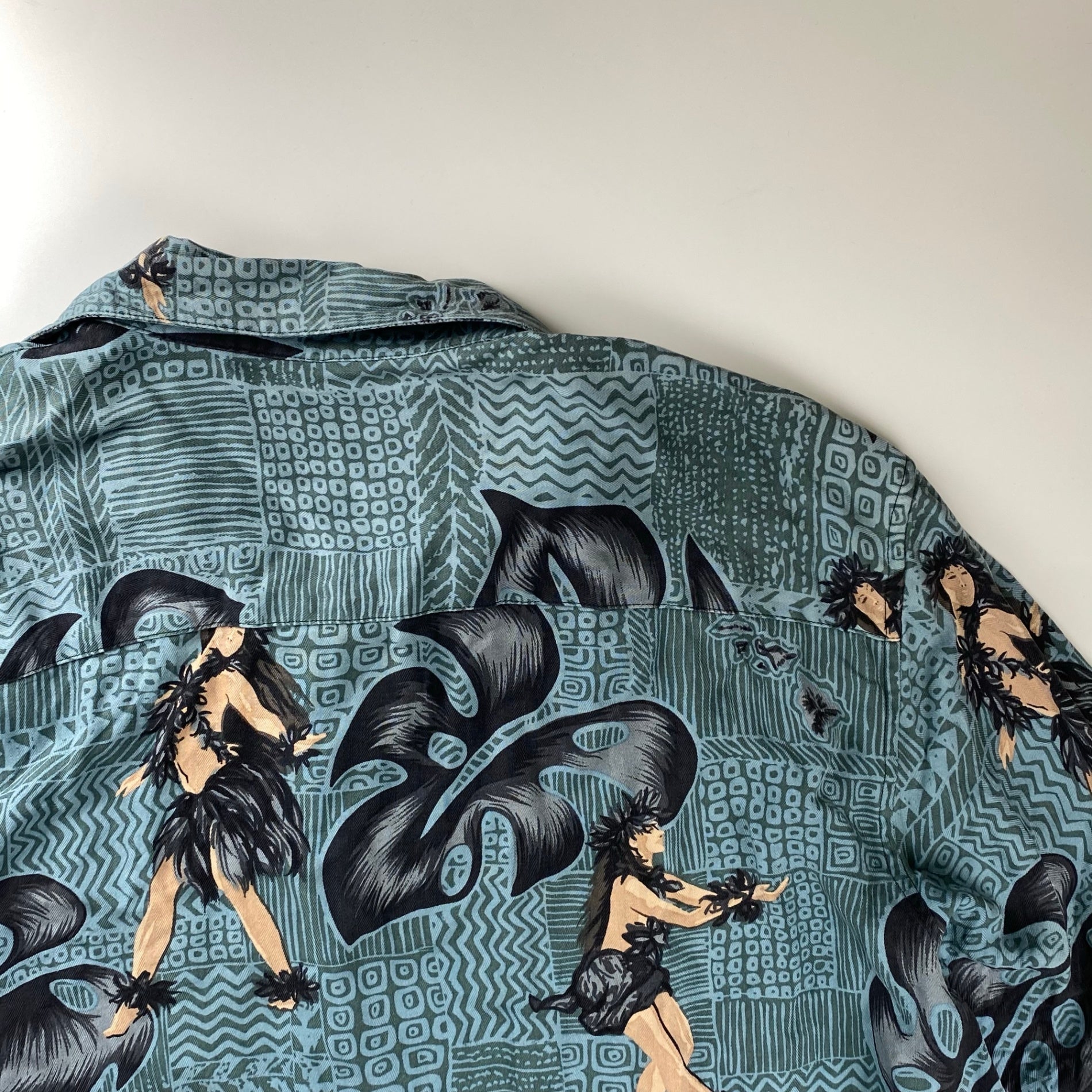 Hilo Hattie / シルク100％ アロハシャツ フラガール モンステラ SIZE：S（L程度）