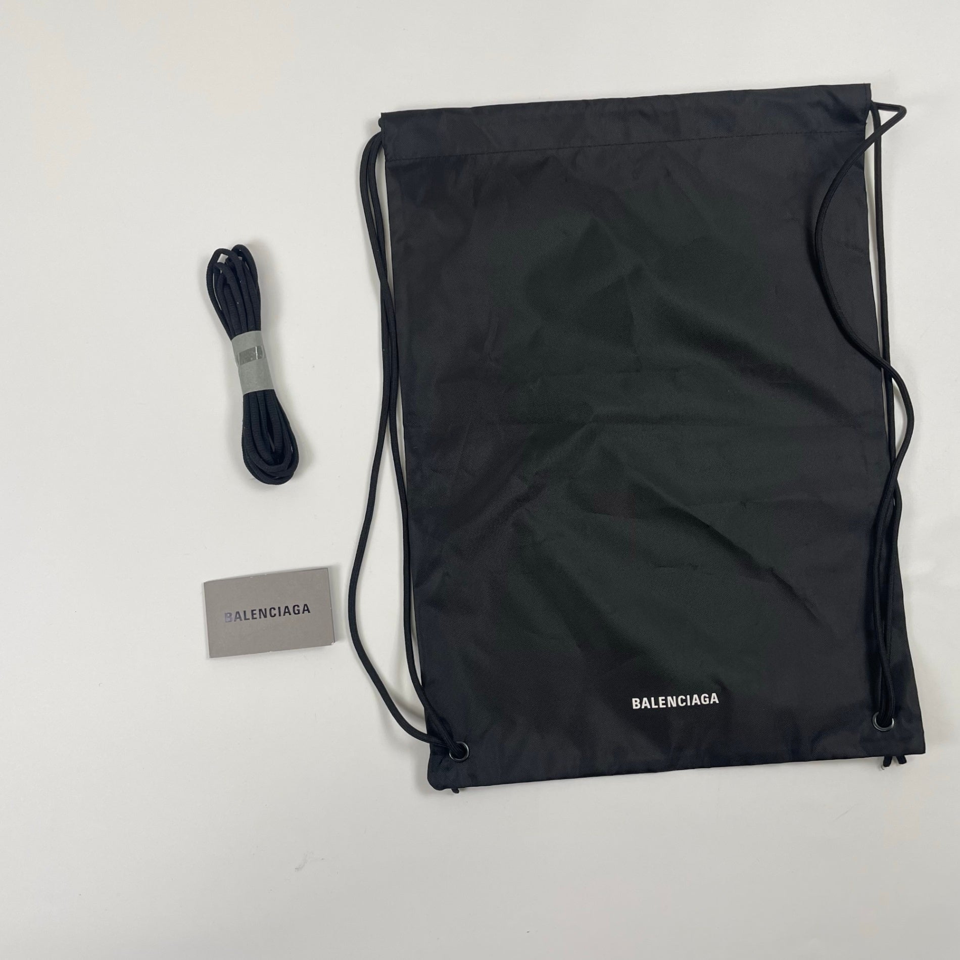 BALENCIAGA バレンシアガ / DEFENDER Bouncer 箱・袋・替え紐付 参考定価：158,000+tax SIZE:41