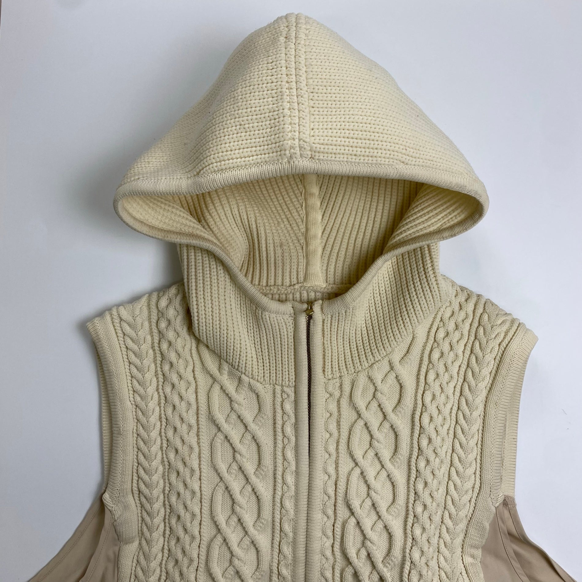 trois トロア / 異素材ケーブルニットベスト アイボリー 参考定価：18,000+tax SIZE:FREE