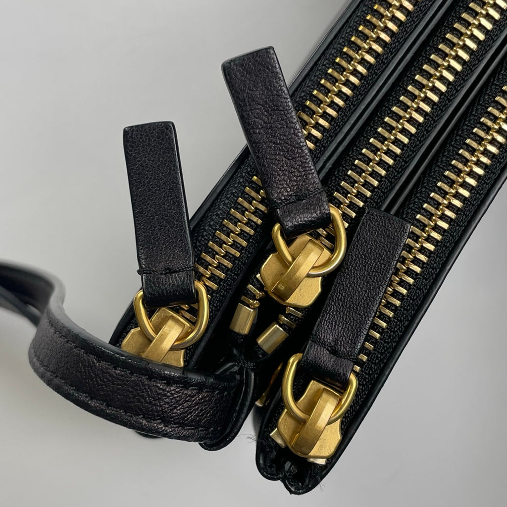 CELINE セリーヌ / トリオラージ ショルダーバッグ ブラック  フィービー期 参考定価：150,000+tax