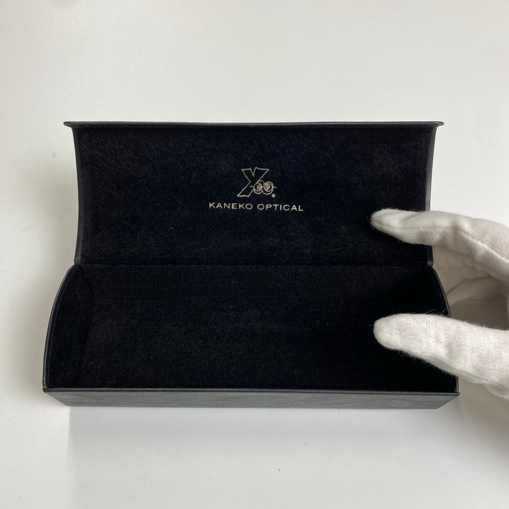 金子眼鏡 × 泰八郎謹製 【手造】シリーズ / EXCLUSIVE セルロイド ウェリントン ノー芯 カーキ 度なしクリアレンズ入り E-11 参考定価：40,000程度