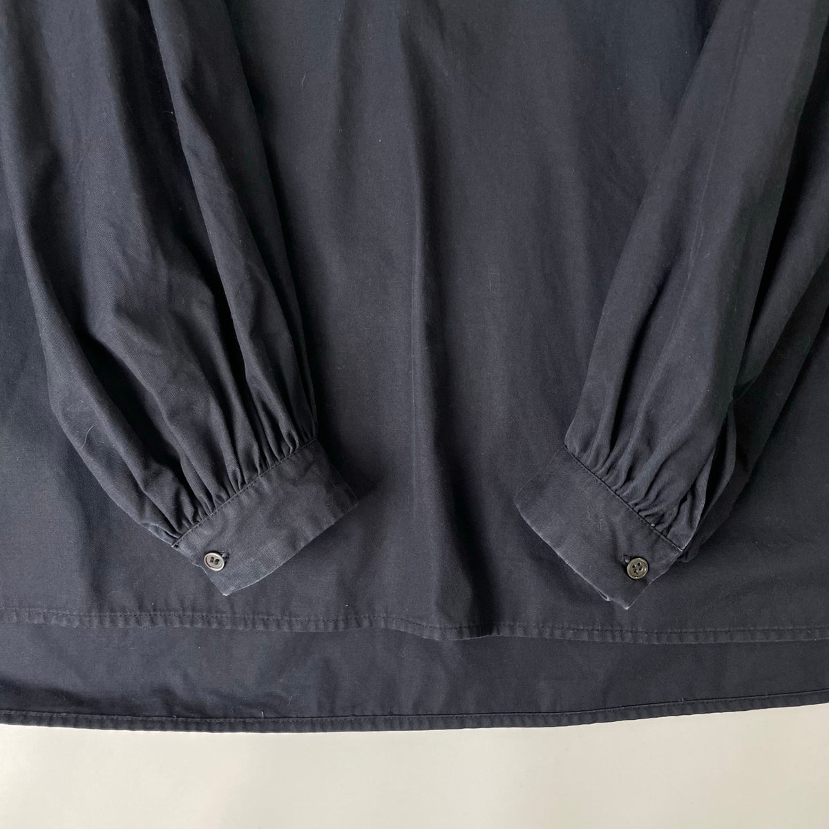 Rhodo LirioN / FRILL HOODY 参考定価：30,000+tax SIZE:0