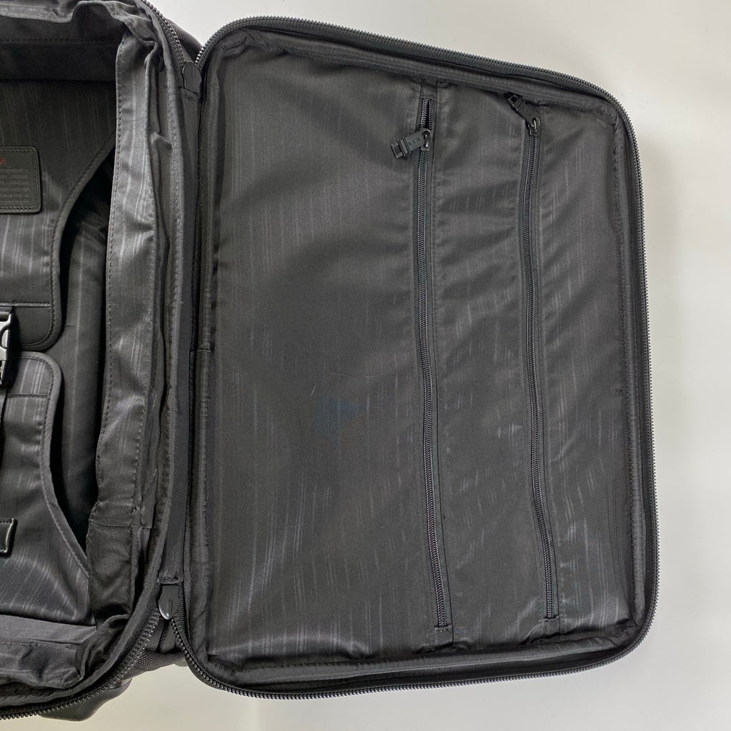 TUMI トゥミ / 26L収納 18インチ インターナショナル コンパクト キャリーオン ブラック 22018DH 参考定価：85,000+tax