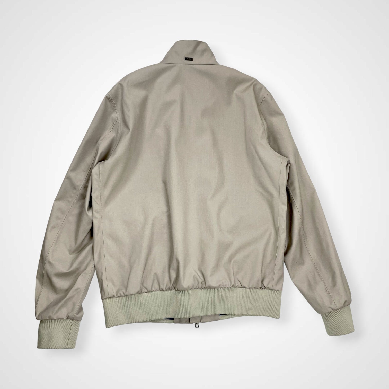 HERNO × Loro Piana ヘルノ ロロピアーナ / STORM SYSTEM スタンドカラーブルゾン ヴァルスタージャケット 参考定価：179,000+tax SIZE：46