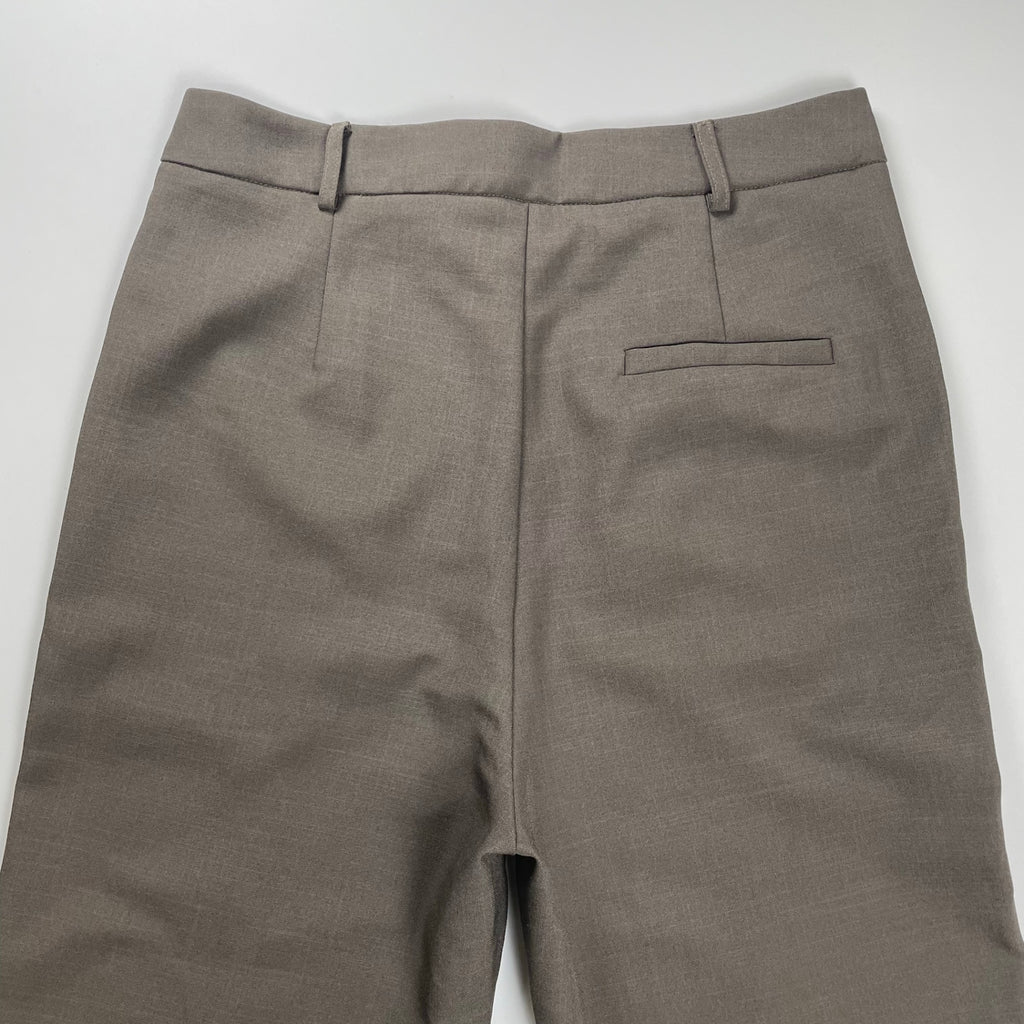 CHUCLLA チュクラ / センタークリース フレアスラックス ブラウン 参考定価：11,000程度 SIZE:L