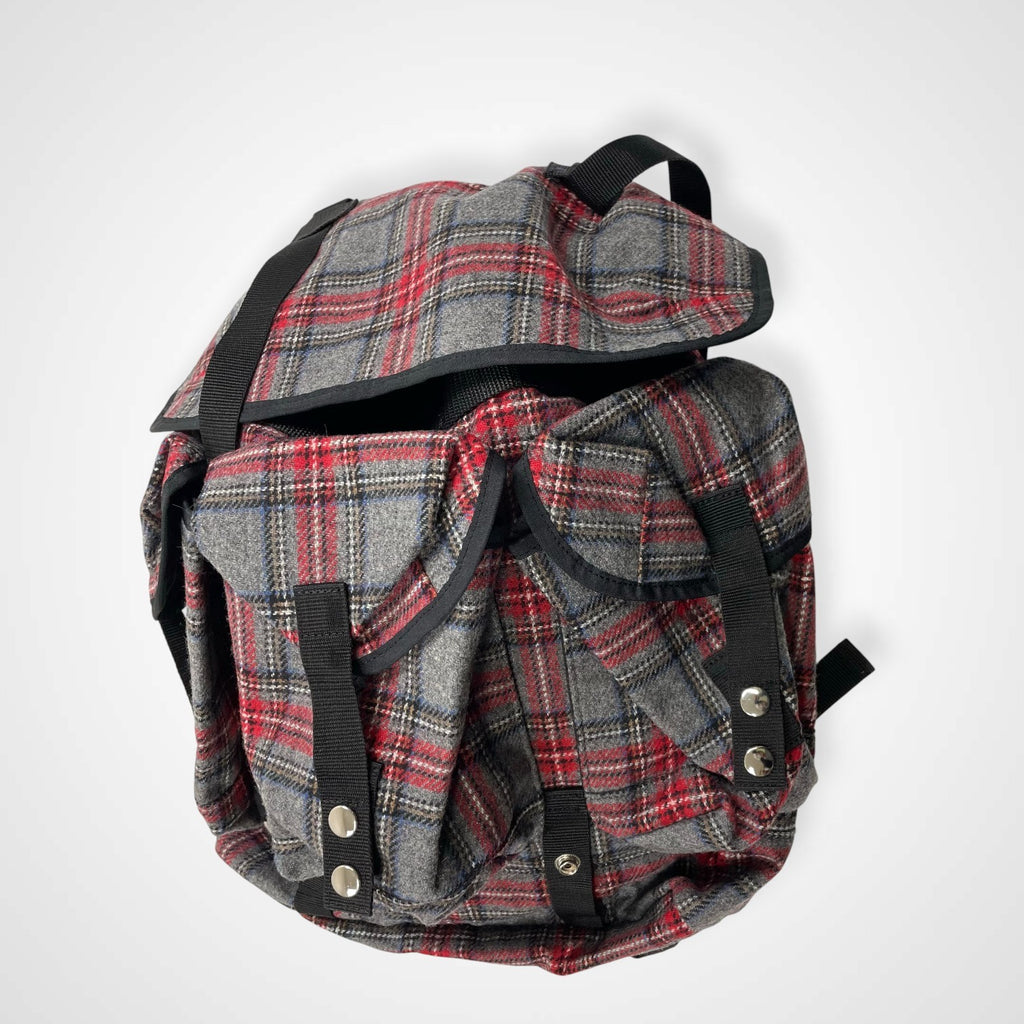 MARIOS マリオス / ウールギミックバックパック グレー×レッド 参考定価：50,000程度