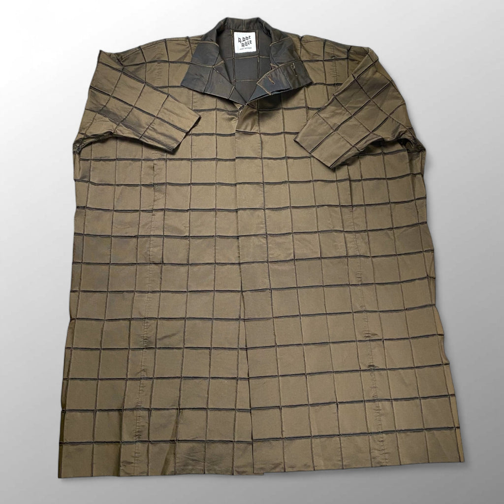 【ユニセックス】 A-POC ABLE ISSEY MIYAKE エイポック エイブル イッセイミヤケ / TYPE-O 002 スチームストレッチ グリッドライトコート ブラウン SIZE：1