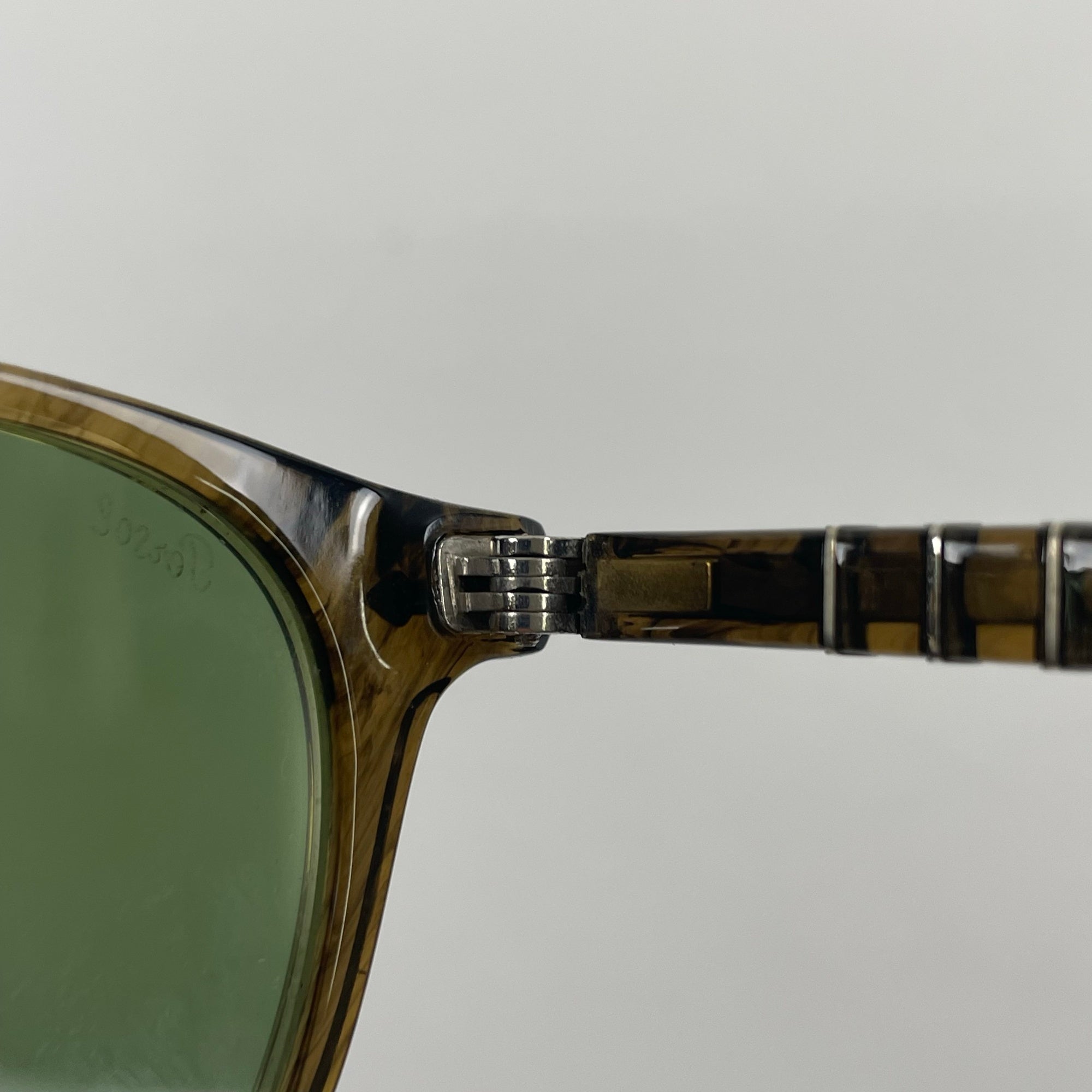 Persol / ボストンサングラス Typewighter Edition 参考定価：32,000+tax SIZE:47□22