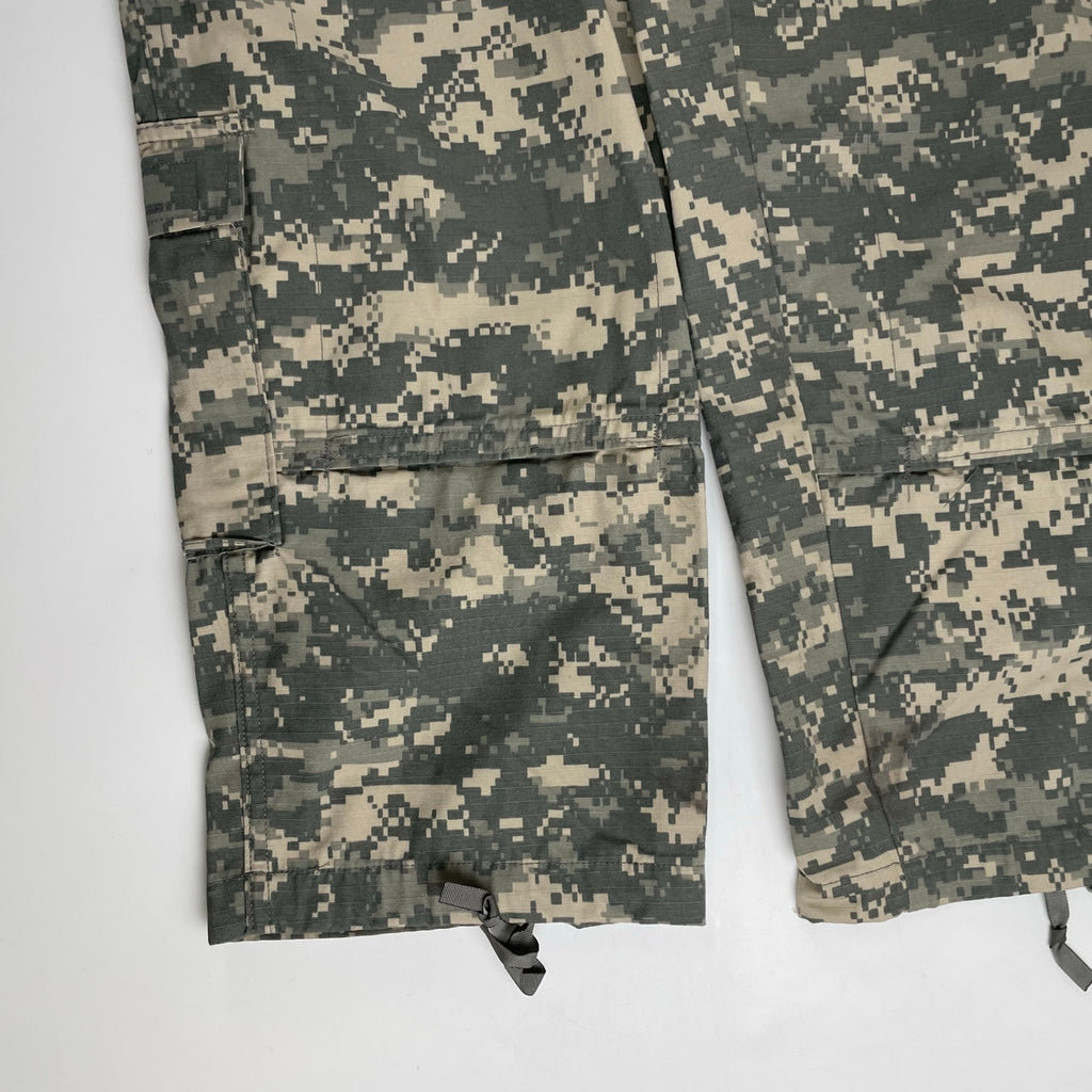 US ARMY アメリカ軍 / デジカモ ミリタリーパンツ SIZE：LARGE-SHORT