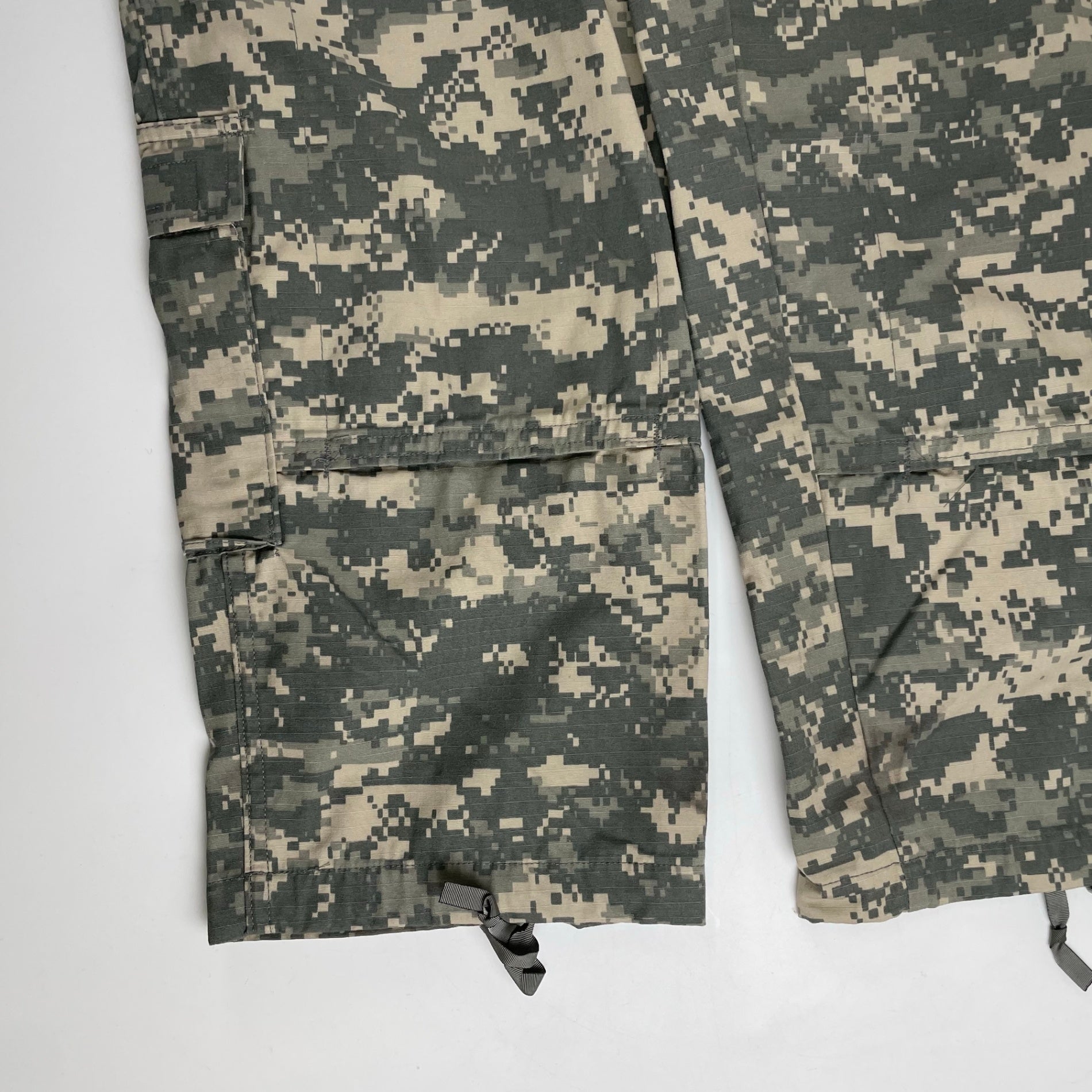 US ARMY アメリカ軍 / デジカモ ミリタリーパンツ SIZE：LARGE-SHORT