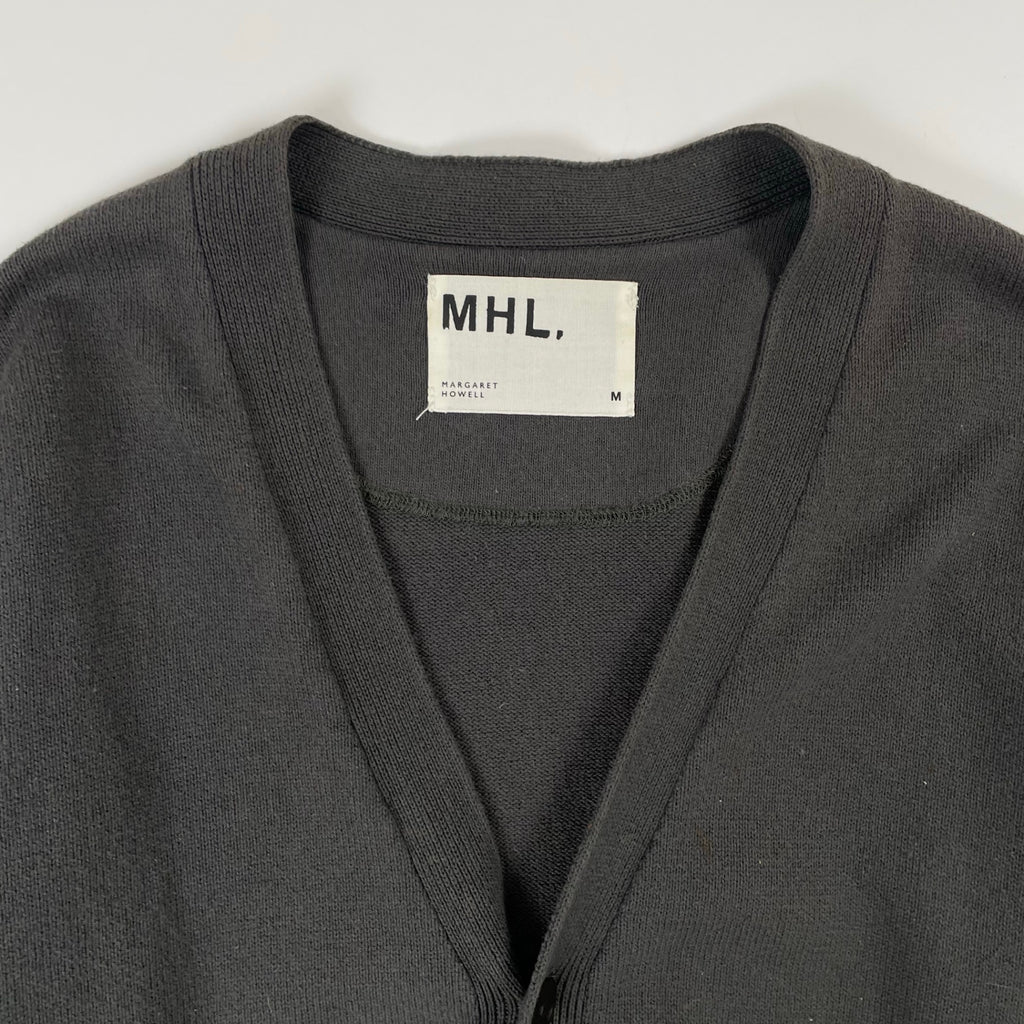 MHL. / ピュアコットン Vネックカーディガン 参考定価：26,000程度 SIZE：M