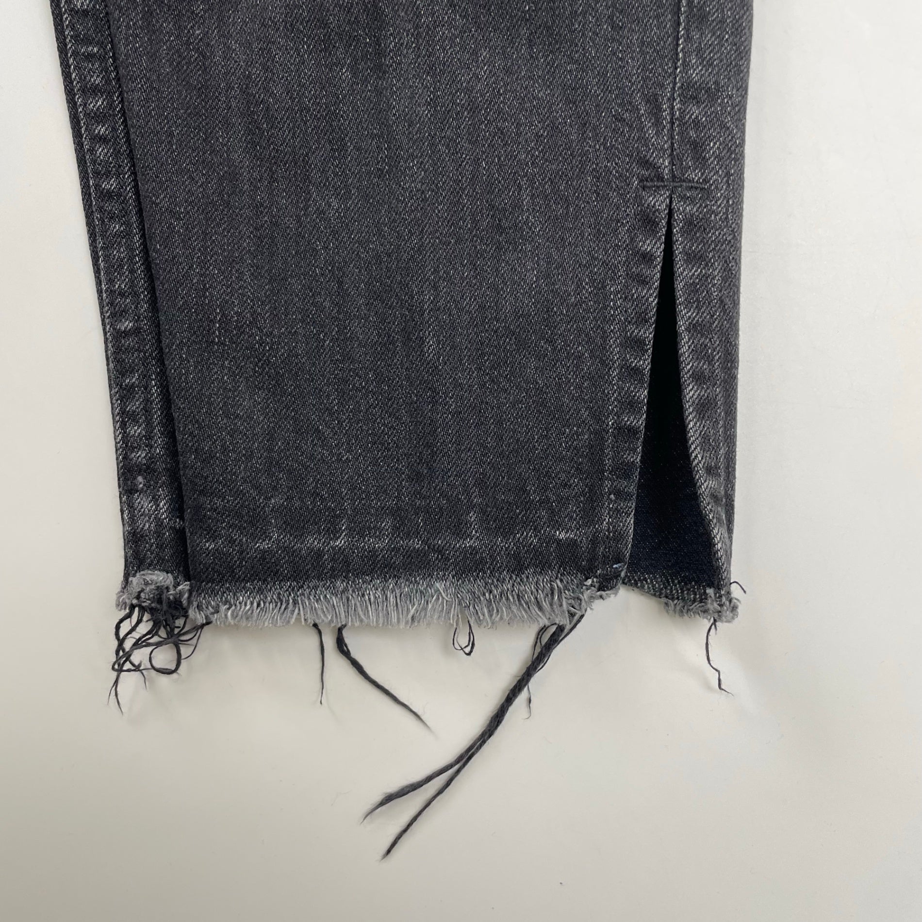 O0u オー・ゼロ・ユー / カットオフ スリットデニムパンツ 日本製 参考定価：20,000程度 SIZE：S