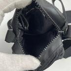 Acne Studios アクネストゥデオズ / LOGO PLAGUE POCKET BAG フェイスロゴショルダーバッグ 参考定価：30,000程度