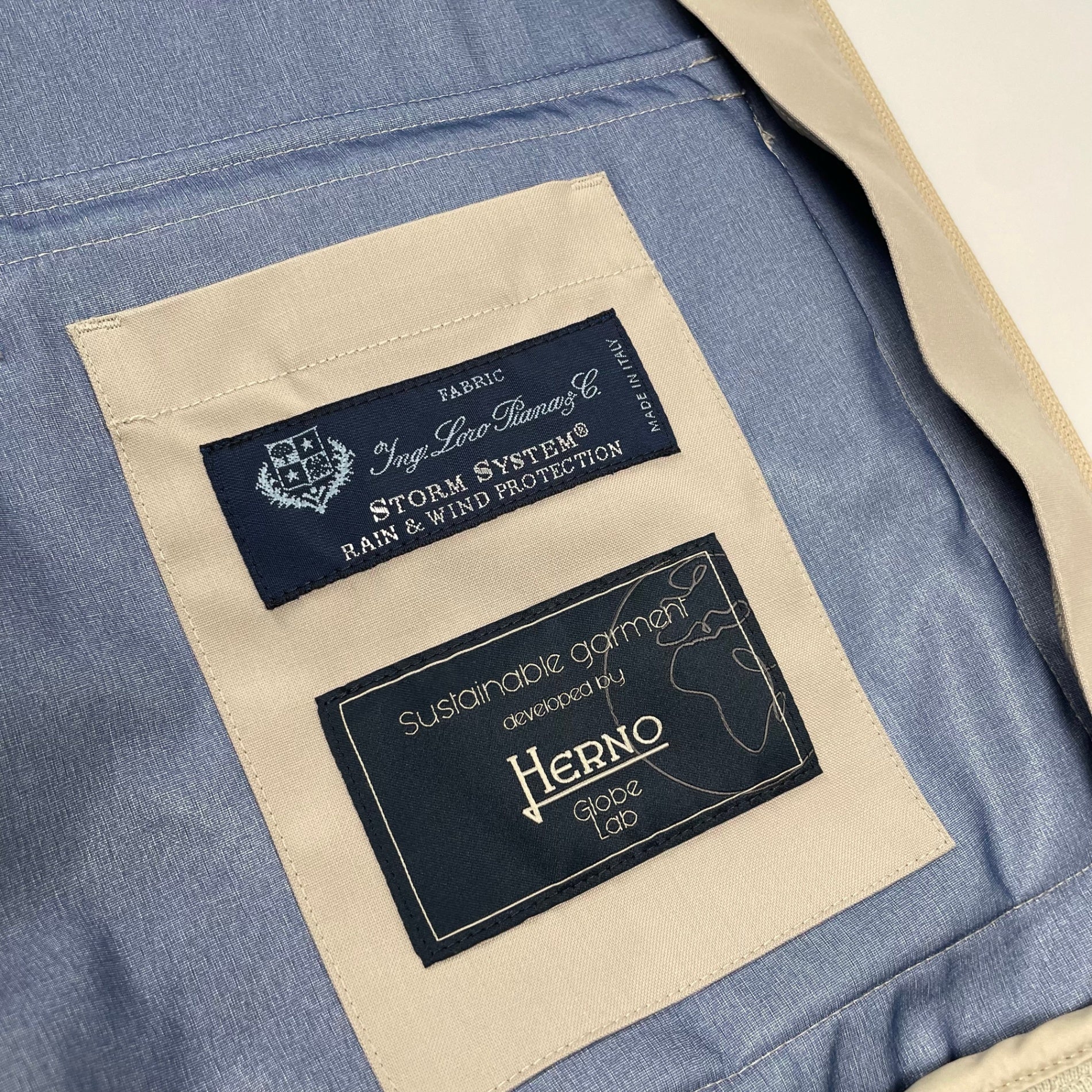 HERNO × Loro Piana ヘルノ ロロピアーナ / STORM SYSTEM スタンドカラーブルゾン ヴァルスタージャケット 参考定価：179,000+tax SIZE：46