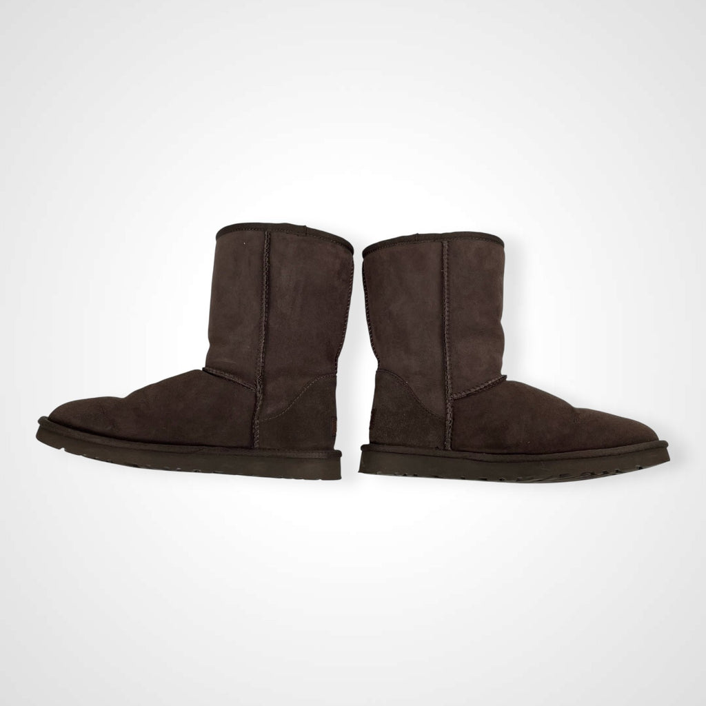 UGG アグ / CLASSIC SHORT ムートンブーツ ブラウン 5825 試着程度 参考定価：30,000程度 SIZE：24cm