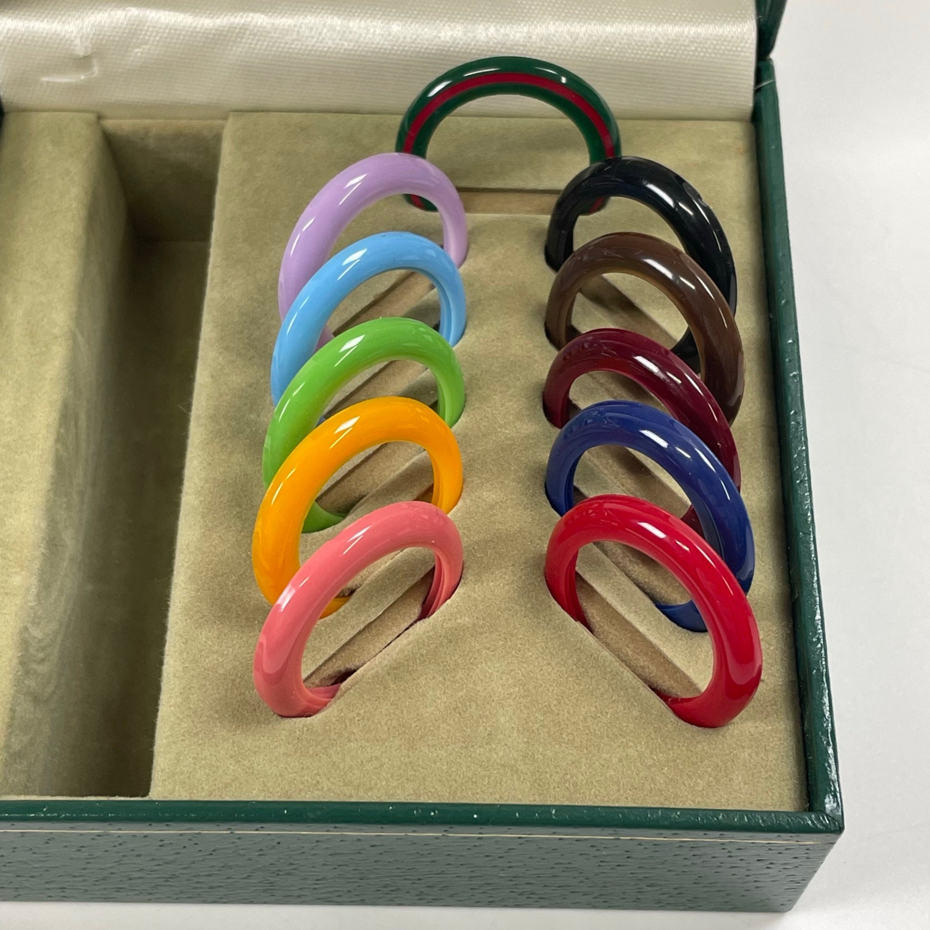 GUCCI グッチ / チェンジベゼル リストウォッチ 11リング 電池交換済 腕回り16cm(Mサイズ)