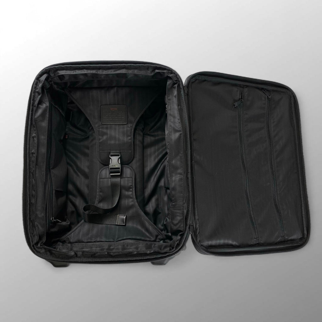 TUMI トゥミ / 26L収納 18インチ インターナショナル コンパクト キャリーオン ブラック 22018DH 参考定価：85,000+tax