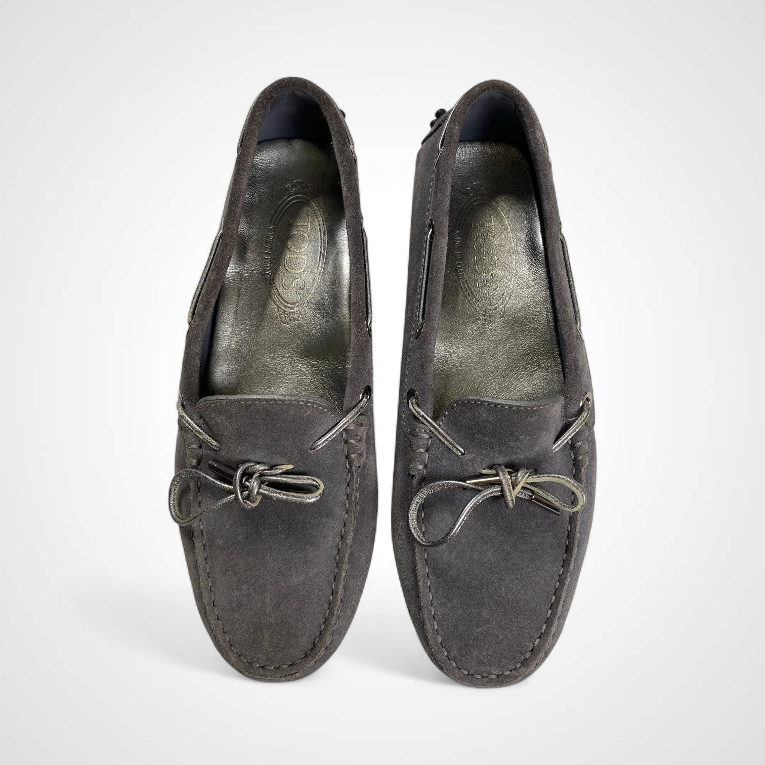 TOD'S トッズ / ドライビングシューズ グレー 参考定価：40,000程度 SIZE:37 1/2(24.5cm程度)