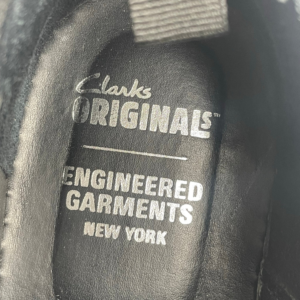 ENGINEERED GARMENTS × Clarks エンジニアドガーメンツ クラークス / DESERT KHAN EG スウェード 極美品 箱・替え紐付 参考定価：29,000+tax SIZE:26cm