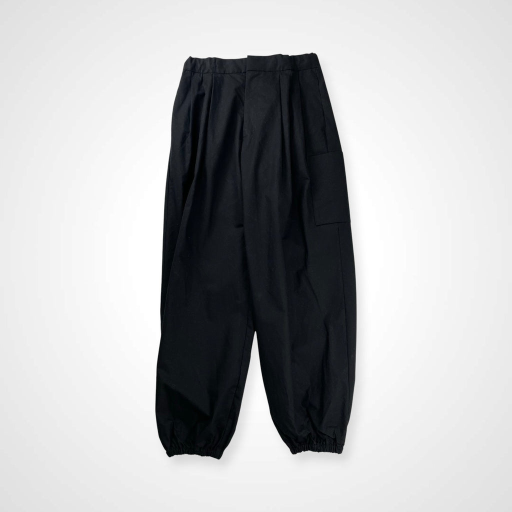 qualia クオリア / balloon pants バルーンパンツ ブラック 参考定価：26,000+tax SIZE:A
